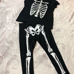 Skeleton shirt and leggings